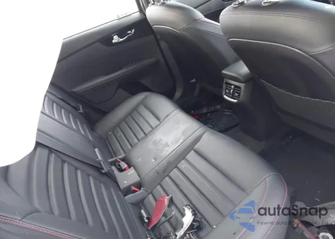 2021 Kia Forte Gt z USA, uszkodzony, nr VIN 3KPF44AC9ME396103